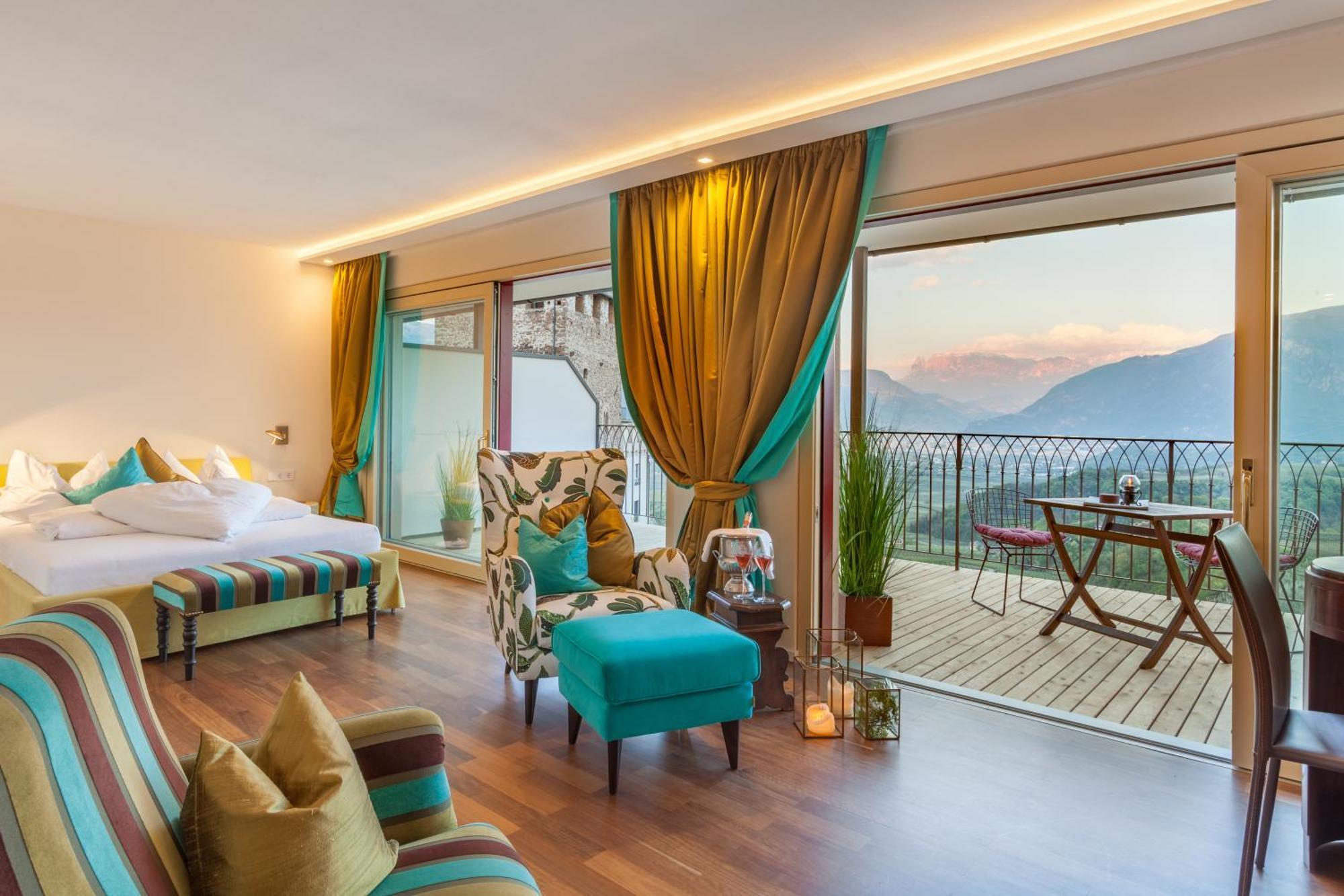 Schloss Hotel Korb Eppan an der Weinstraße Eksteriør billede