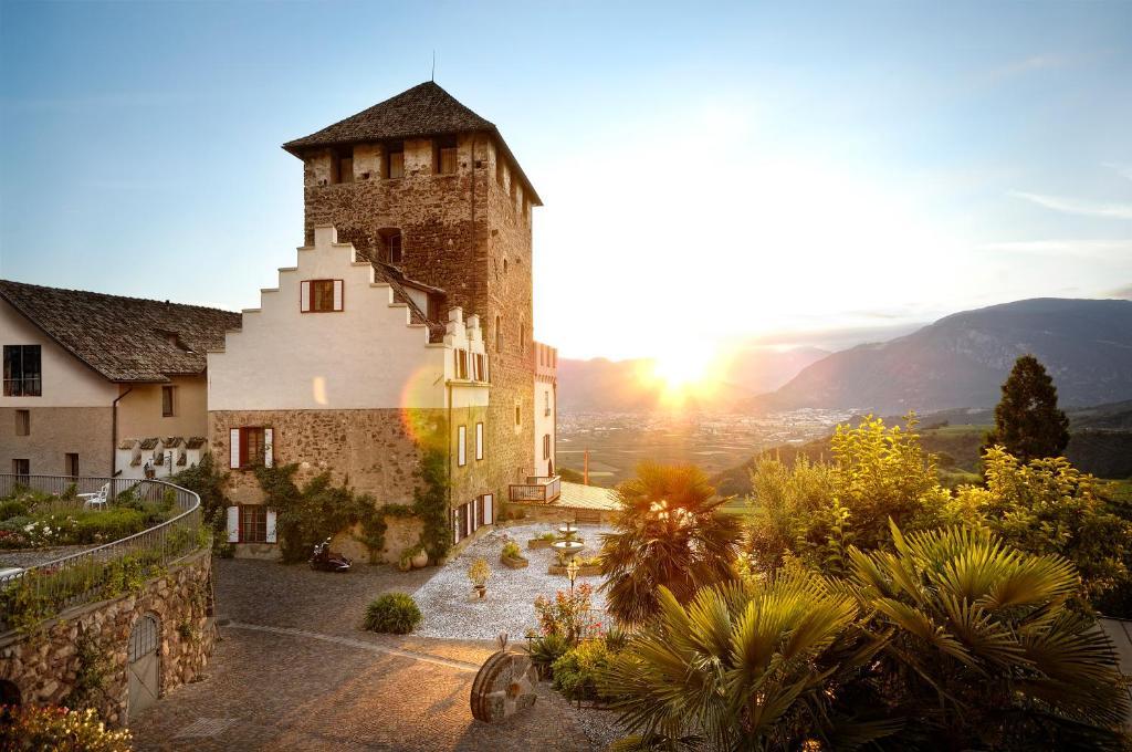 Schloss Hotel Korb Eppan an der Weinstraße Eksteriør billede